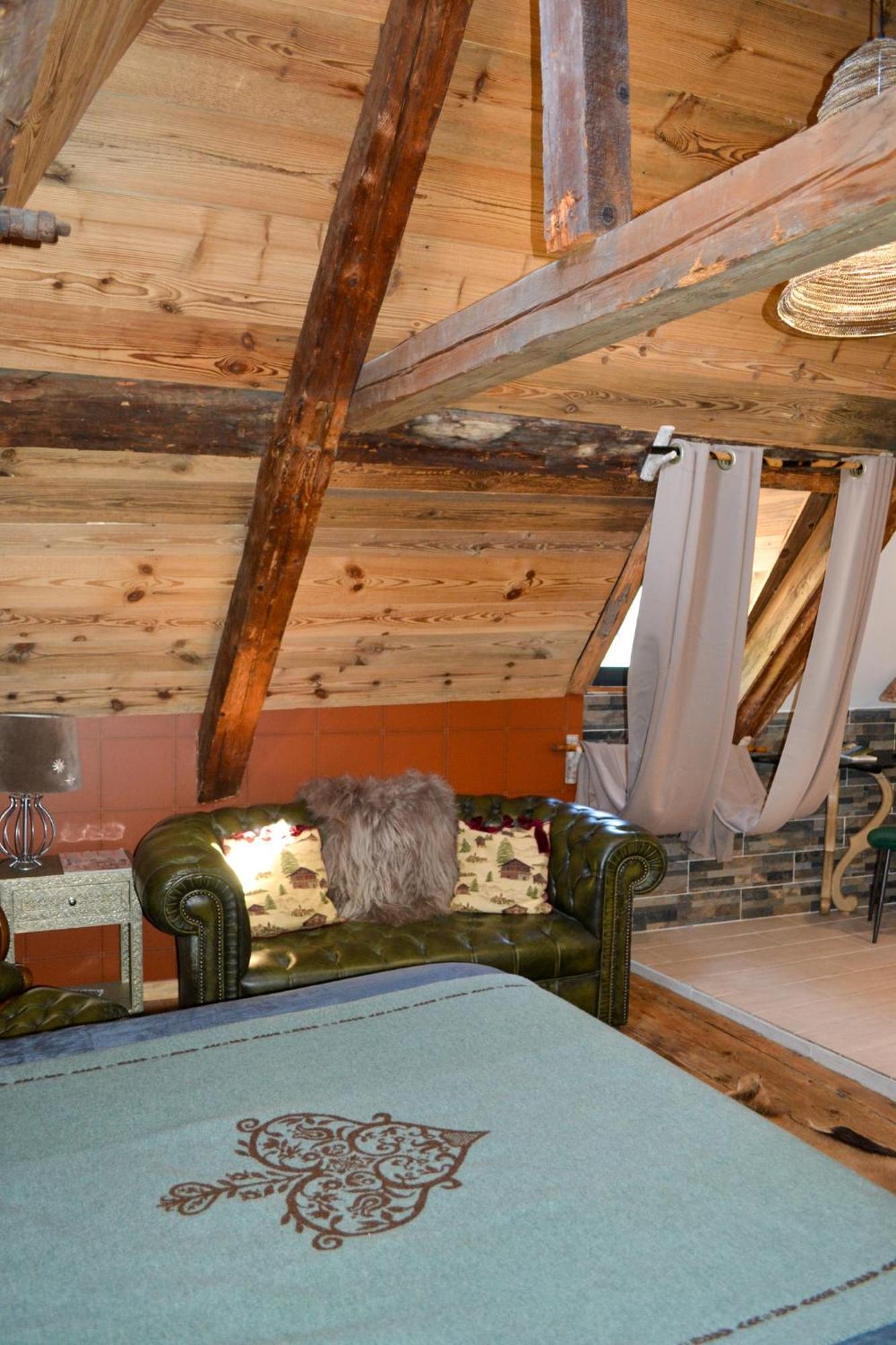 A Nouste Chambres D'Hotes Et Gite Only Adults 캄팡 외부 사진